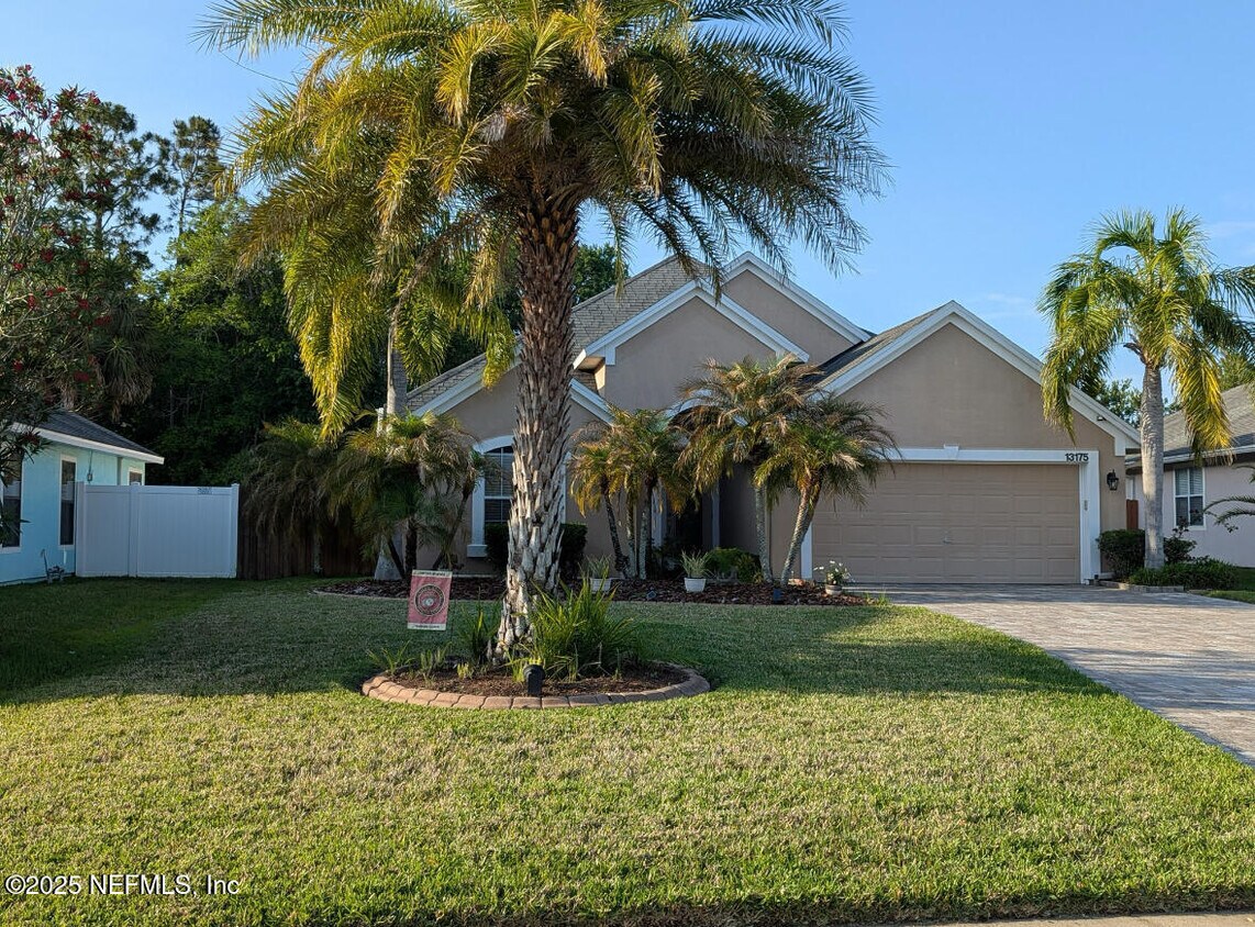 Foto principal - 13175 Tom Morris Dr