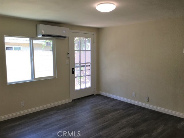 Primary Photo - 43 N Grand Oaks Ave