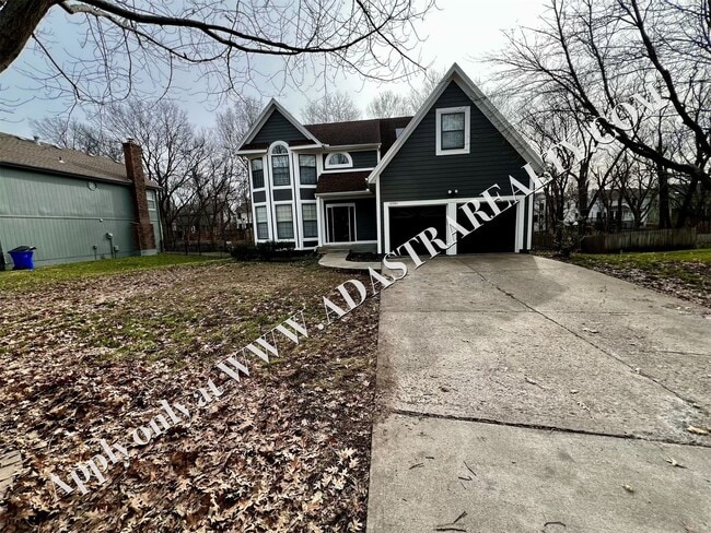 Building Photo - Beautiful Updated 4 Bedroom 2.5 Bath Home ...
