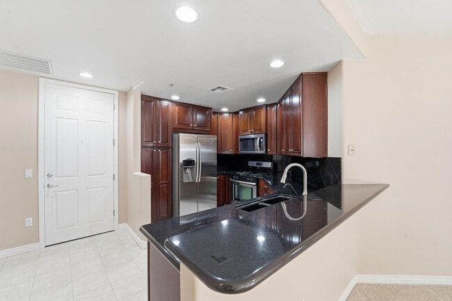 Foto del edificio - 5350 E Deer Valley Dr