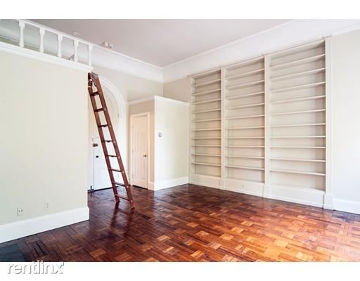 Primary Photo - 103 Beacon St