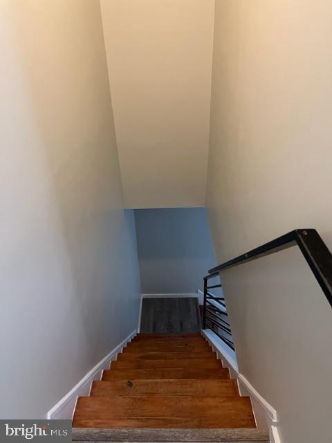 Foto del edificio - 3723 Pulaski Ave