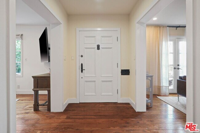 Foto del edificio - 1531 Marmont Ave