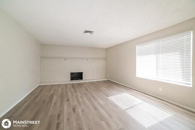 Building Photo - 4814 N 63RD DR, Phoenix, AZ 85033