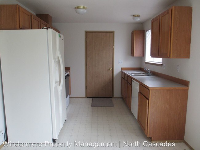 Building Photo - 909 Summer Meadows Ct