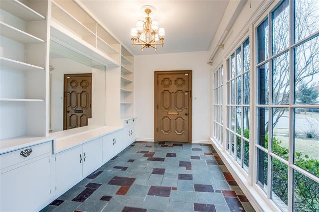 Foto del edificio - 6001 Armstrong Pkwy