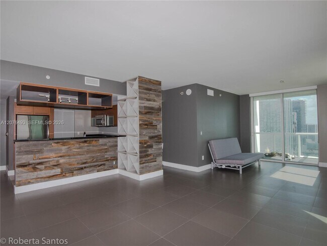 Foto del edificio - 244 Biscayne Blvd