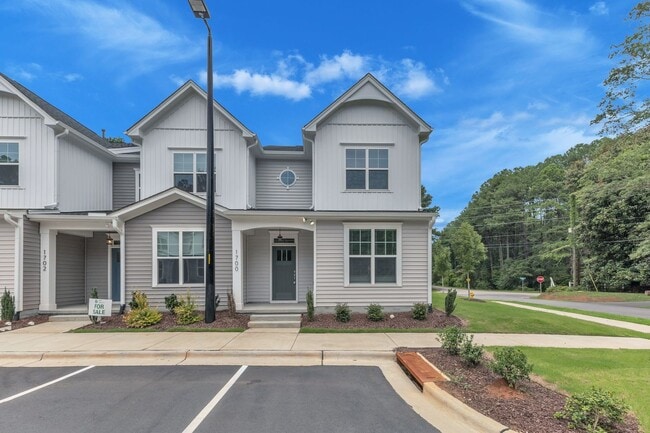 Building Photo - 3/3.5 NC State Townhome Near Centennial Campus
