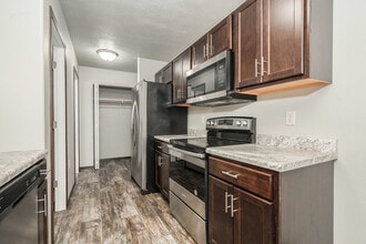 Building Photo - Graystone Townhomes