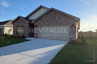 Building Photo - 14913 Dayton Cir