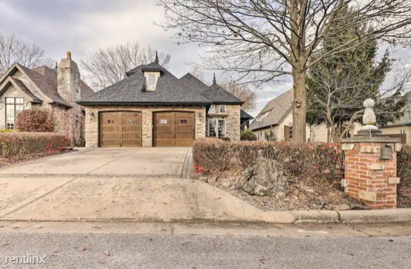 Primary Photo - 3 br, 3 bath House - 2543 E Ottawa St