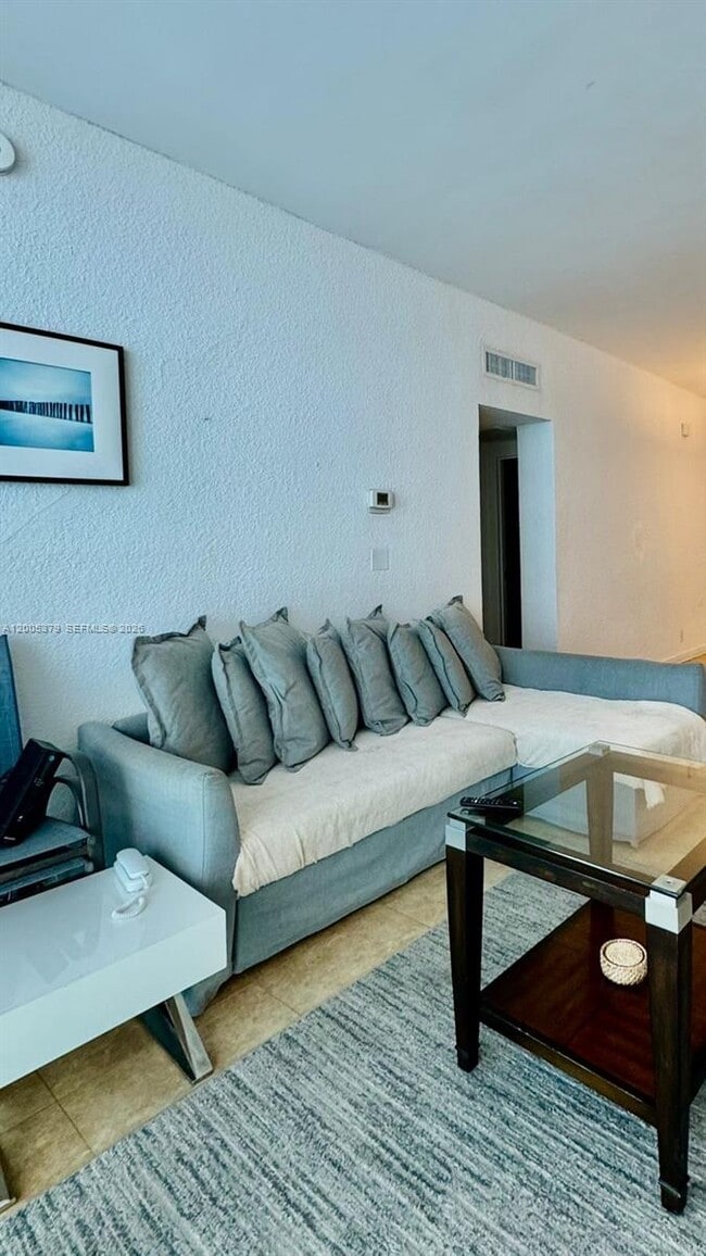 Building Photo - 4001 S Ocean Dr