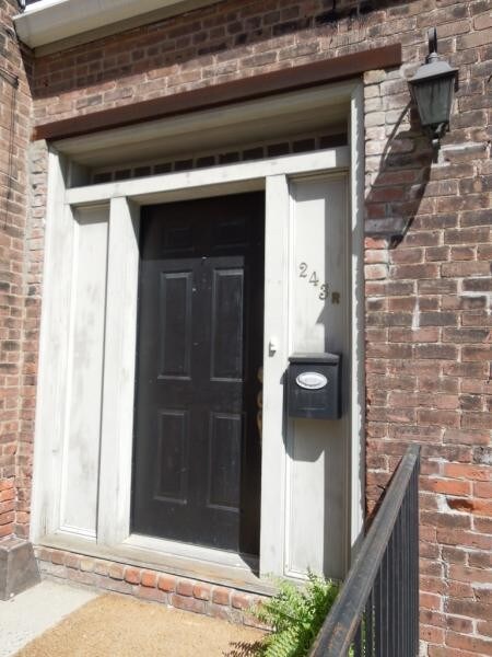 Primary Photo - 243 N Main St