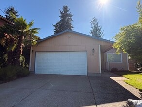 Building Photo - 1202 SE 86th Ave
