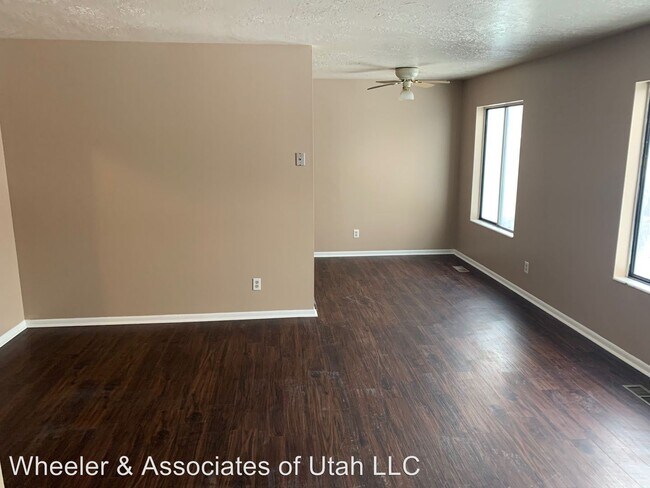 Foto del edificio - 1737 N 1450 W