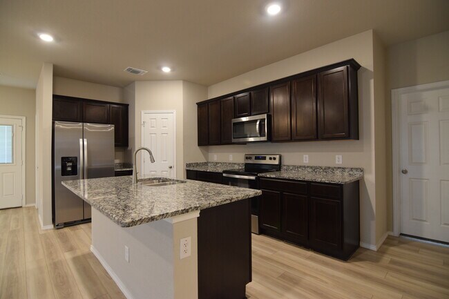 Building Photo - 8514 Brahma Plns Rd