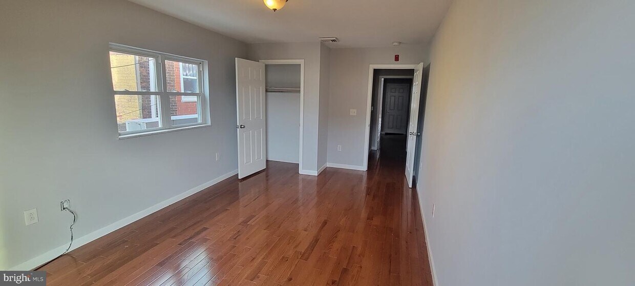 Primary Photo - 1710 E Passyunk Ave