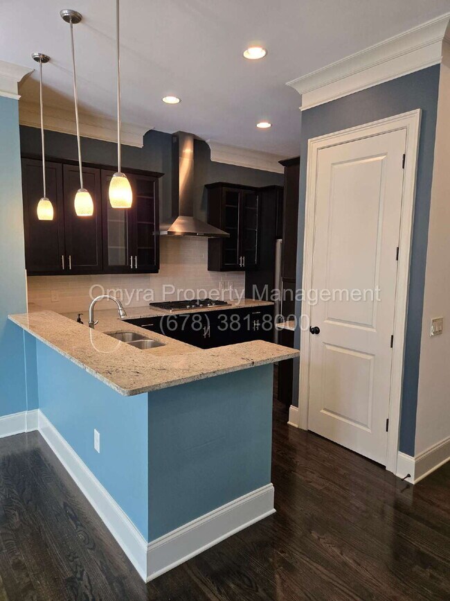 Photo - Gorgeous Townhouse near Ansley Mall!