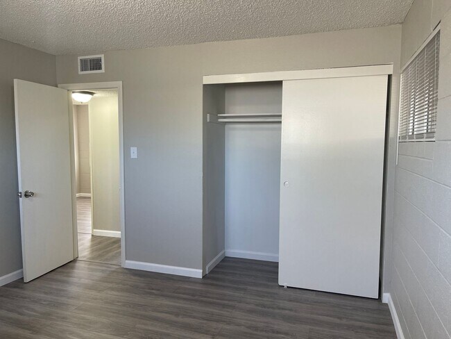 Foto del edificio - Charming 3-Bedroom Home Near UNLV & the Strip
