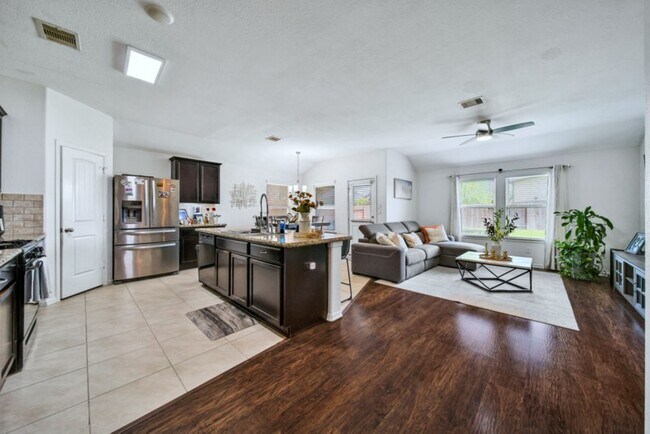 Building Photo - 2919 Iron Range Ct