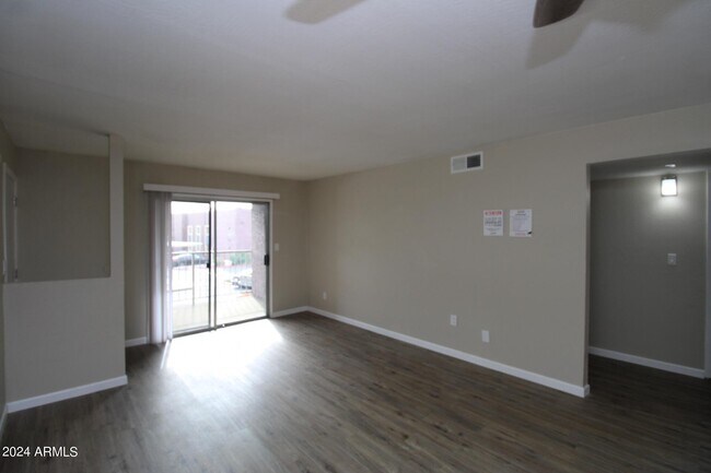 Building Photo - 16602 N 25th St