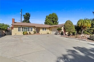 Building Photo - 653 S Evanwood Ave Building Photo - 653 S Evanwood Ave