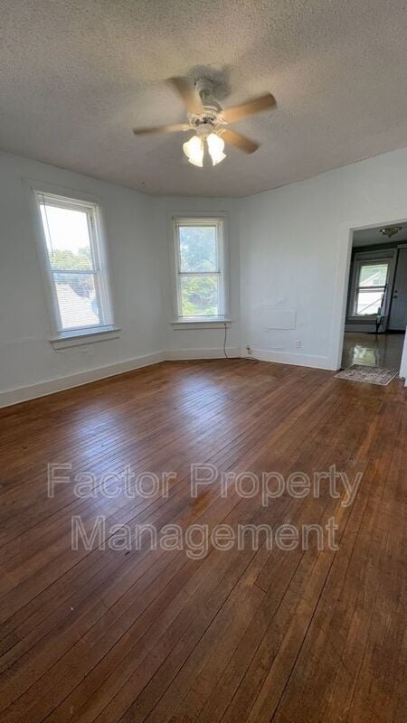 Building Photo - 815 N 4th St
