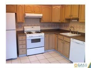 Foto del edificio - 1402 Cypress Ln