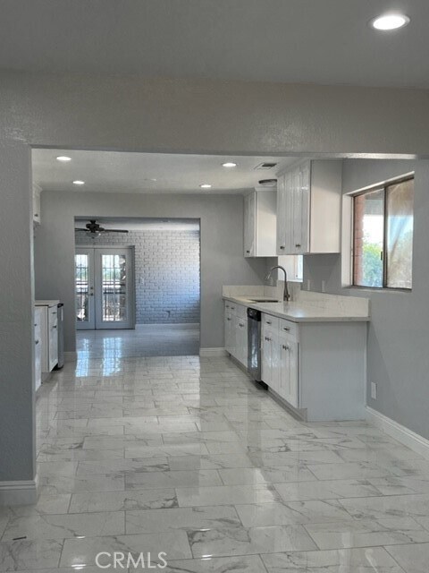 Foto del edificio - 1010 Douglas St