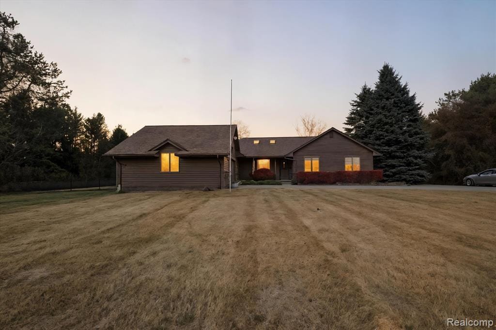 Foto principal - 7700 Trumble Rd