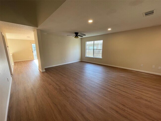 Building Photo - 2620 Byfield Dr
