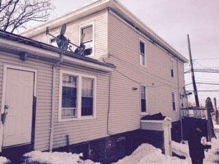 Foto del edificio - 2372 Arthur Kill Rd