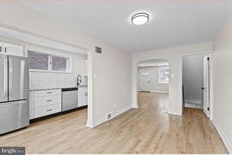 Building Photo - 622 Magnolia Ave