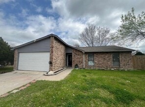 Building Photo - 17527 Fieldglen Dr