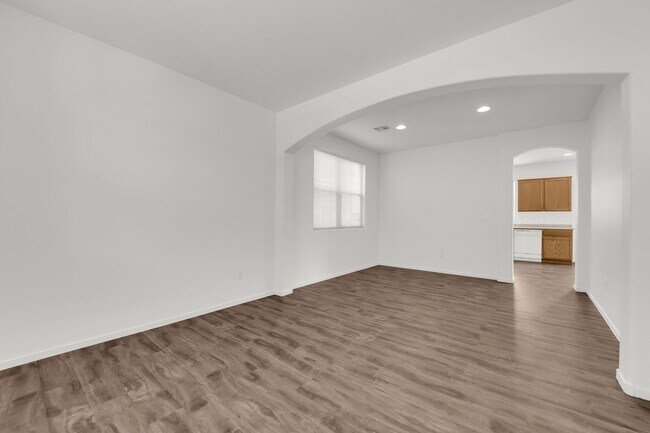Foto del edificio - 9633 Rolling Thunder Ave
