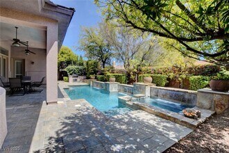 Building Photo - 204 Valiente St