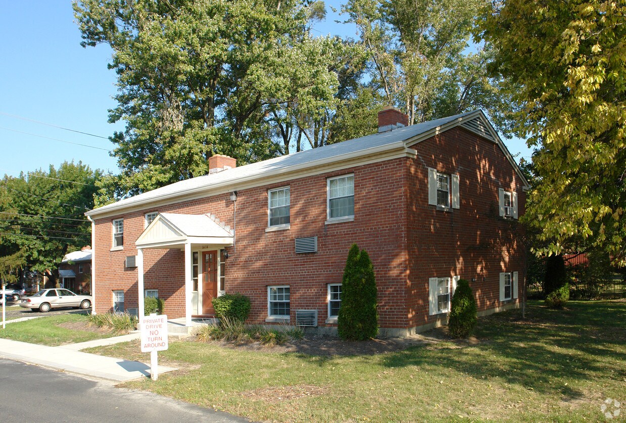 Foto del edificio - 1414 Ombersley Ln