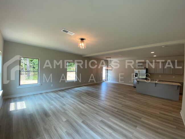 Building Photo - Home for Rent in Odenville, AL!!! Sign a 1...