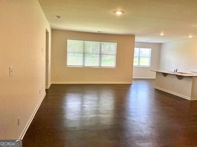 Foto del edificio - 107 Rapps Ave