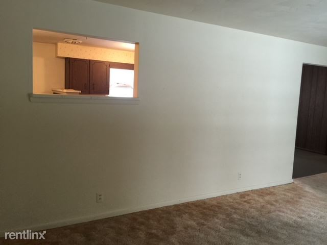 Building Photo - 3 br, 1 bath House - 2425 Dellwoood Drive