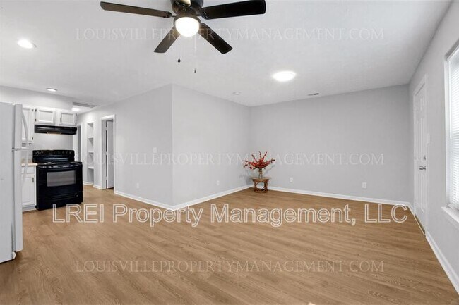 Foto del edificio - 645 Dr W. J. Hodge St