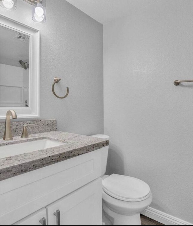 Foto del edificio - 16728 E Westby Dr