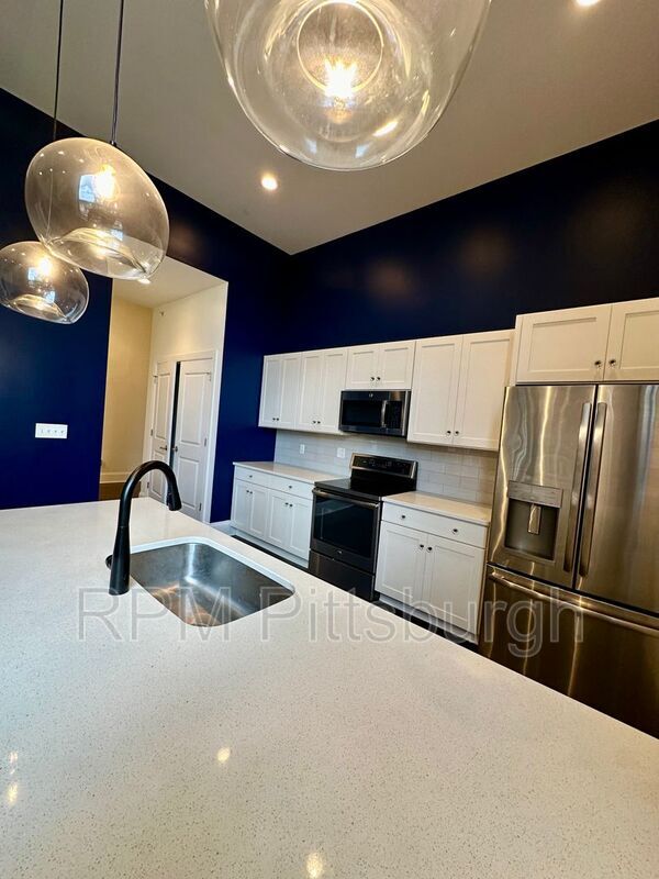 Foto del edificio - 5267 Holmes St