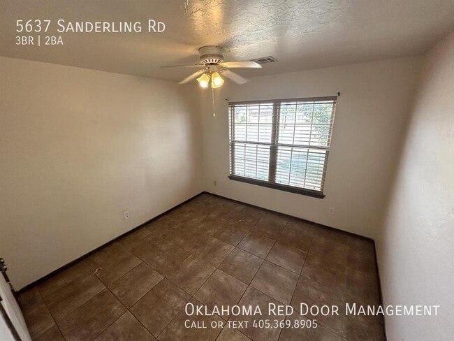 Foto del edificio - 5637 Sanderling Rd
