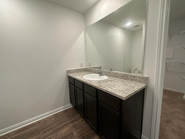 Foto del edificio - 18300 Speculator Ln