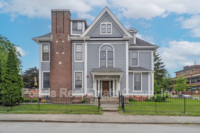 Primary Photo - 101 E 14th St