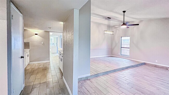Building Photo - 16822 Macleish Dr