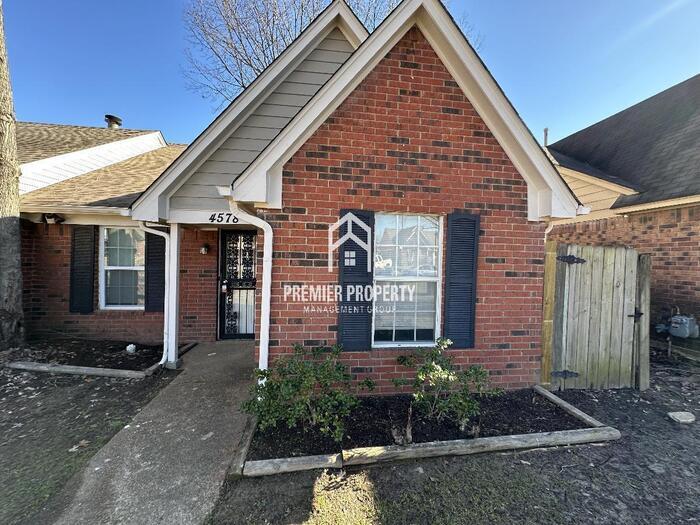 Primary Photo - 4578 N. Summer Creek - Available Now!
