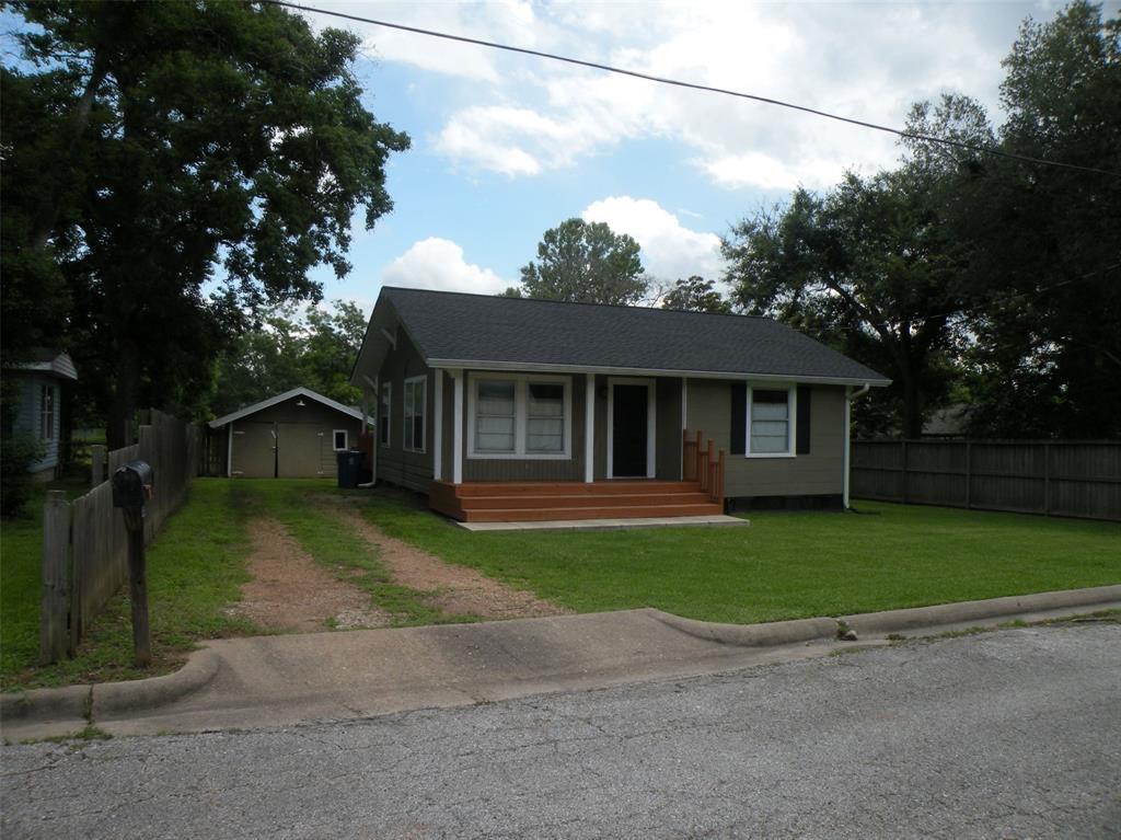319 N Hunt St, Bellville, TX 77418 House Rental in Bellville, TX