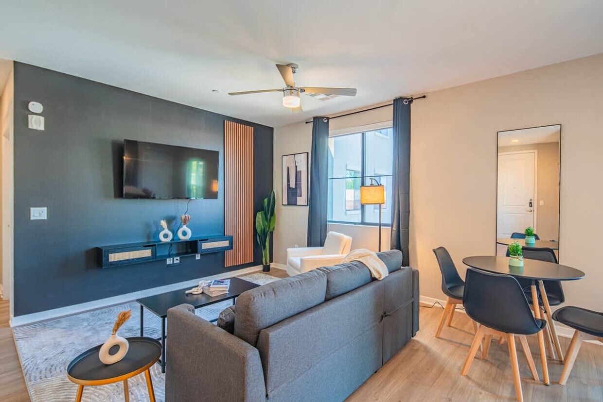 Primary Photo - 777 E Stella Ln